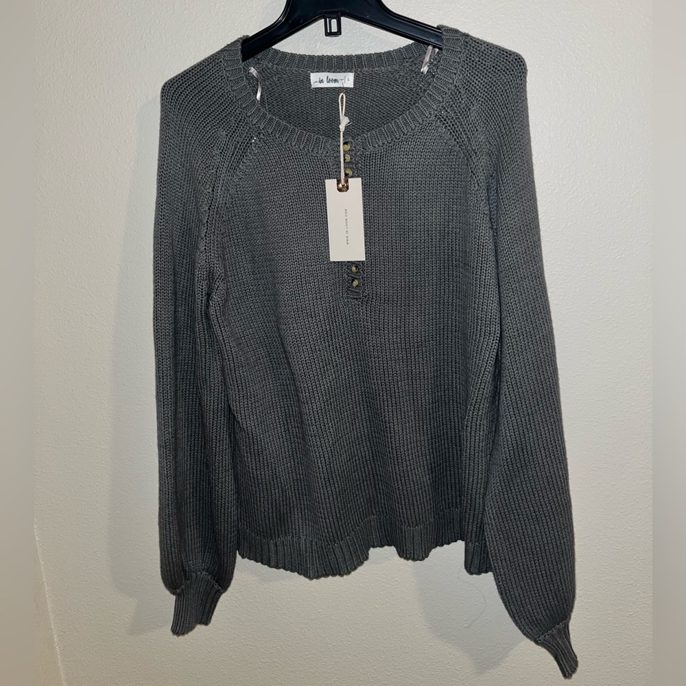 NWT In Loom Sweater size large - Picture 2 of 5